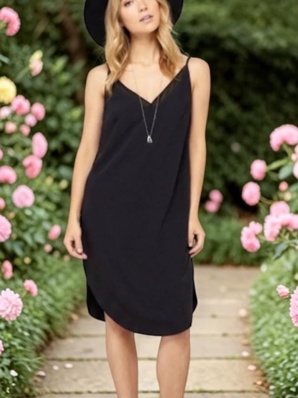 Gentle Fawn (S) Relaxed Fit Slip Dress Rounded Hem Adjustable Straps Black